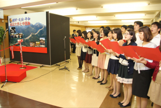 学生代表による合唱
