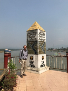 タイ・ラオス・ミャンマー国境：ゴールデントライアングルにて