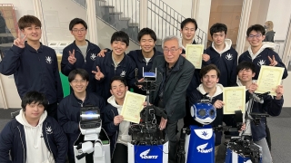 日本国内ロボット競技大会の最難関であるリーグで総合優勝したSOBITS